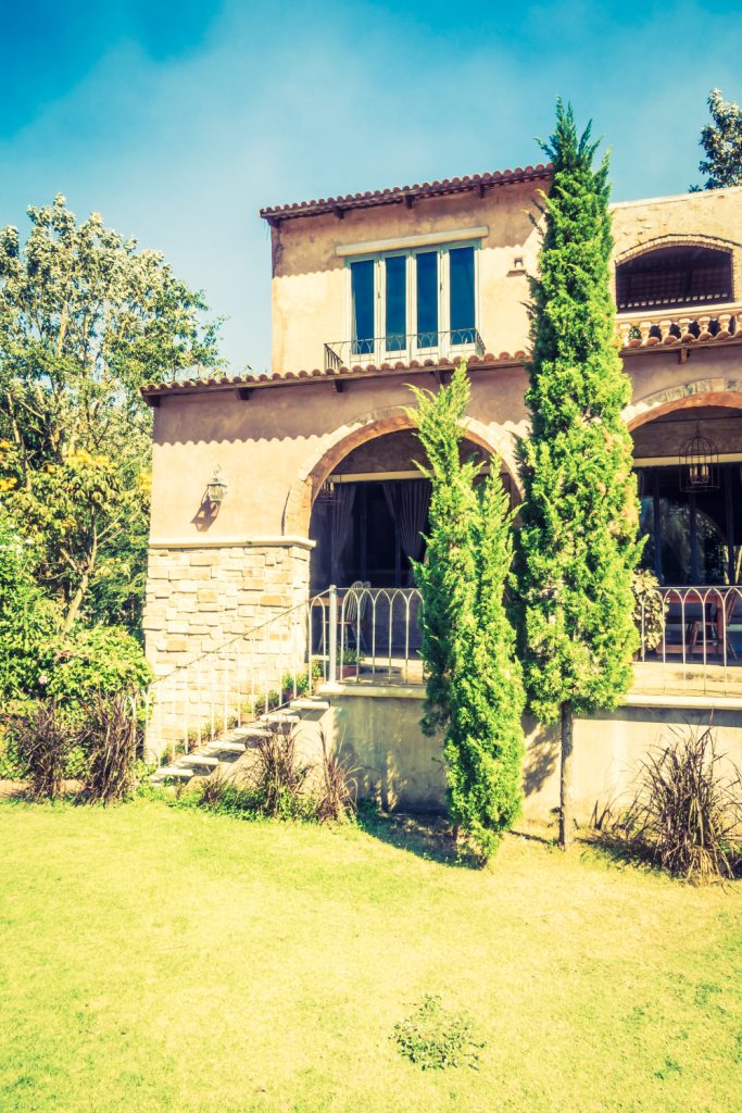 בתי יוקרה למכירה